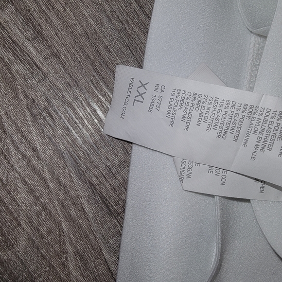 Fabletics white bra - Picture 3 of 3